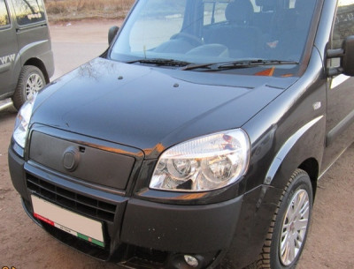 Зимняя накладка (матовая) Fiat Doblo 2006-2012 (верх)