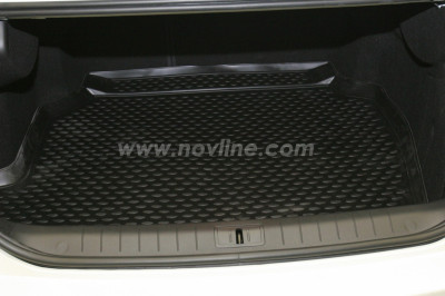 Коврик в багажник RENAULT Latitude 2.5l c 2010-,цвет:черный ,производитель NovLine